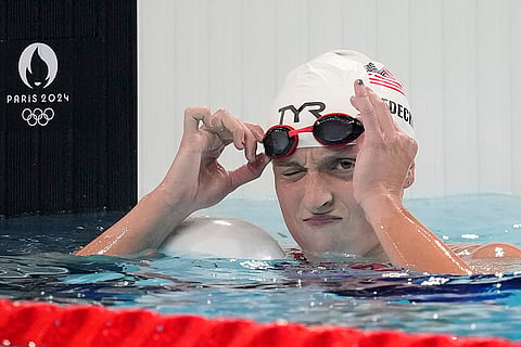 Women's 800-meter freestyle swimming